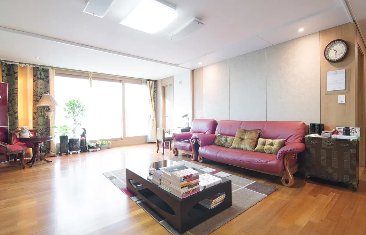 Best Location Luxurious Apartment 1